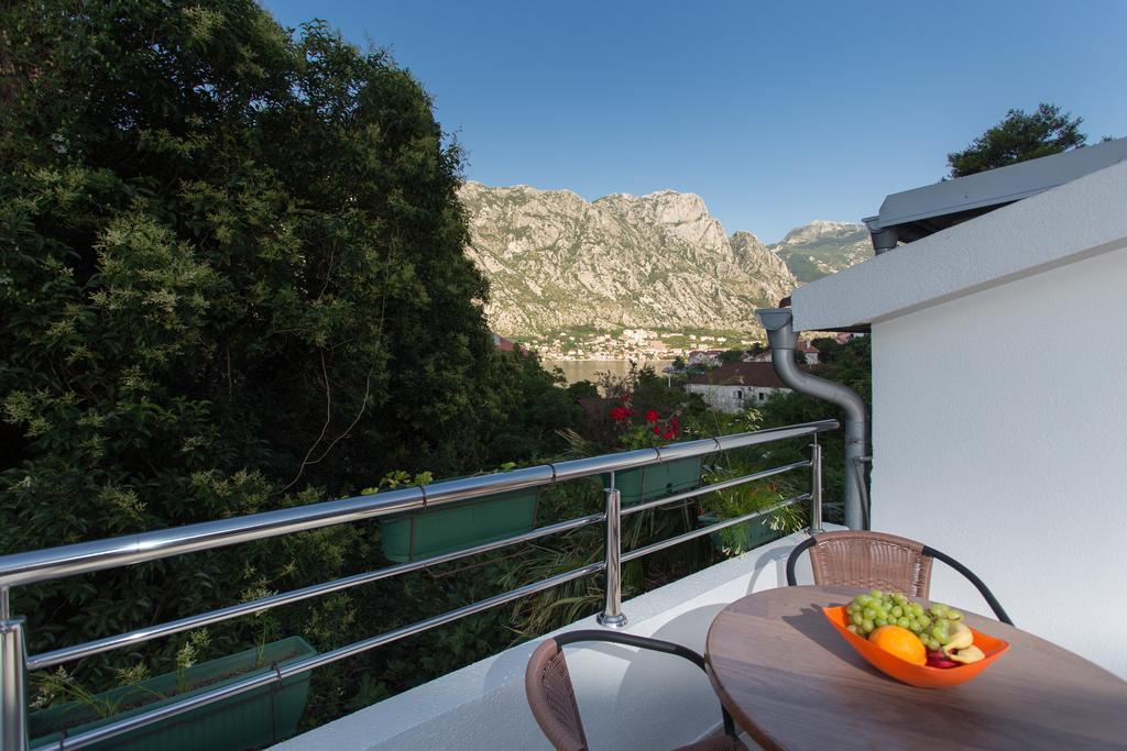 Djurovic Apartments Montenegro Kotor Exterior foto